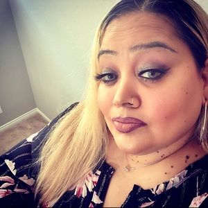 Meet your Posher, Simmi